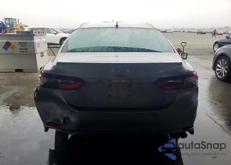 2021 Toyota Camry Se z USA, uszkodzony, nr VIN 4T1G11AK3MU446994